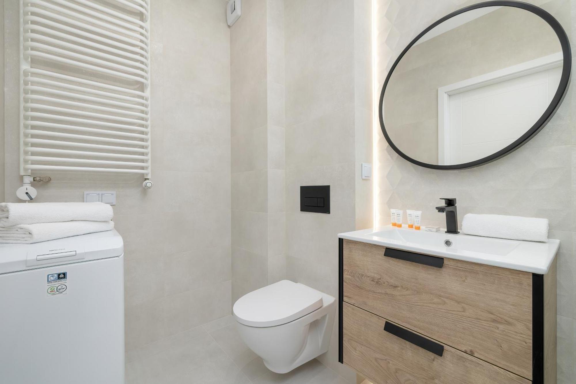 Bright Apartment Park Lotnikow Near Tauron Arena Krakow By Noclegi Renters 外观 照片